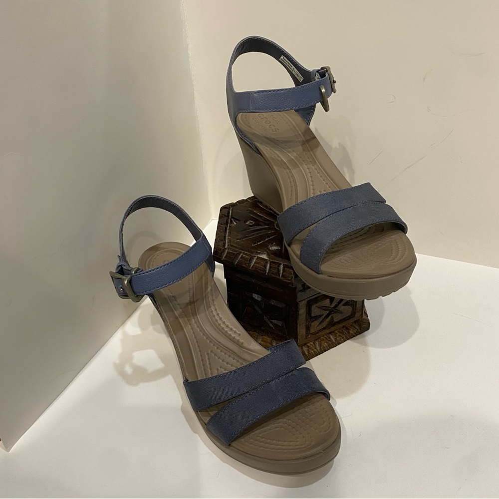 Crocs-Leigh II Wedge Ankle Strap Heel Sandal Shoes Women Size 10  Blue